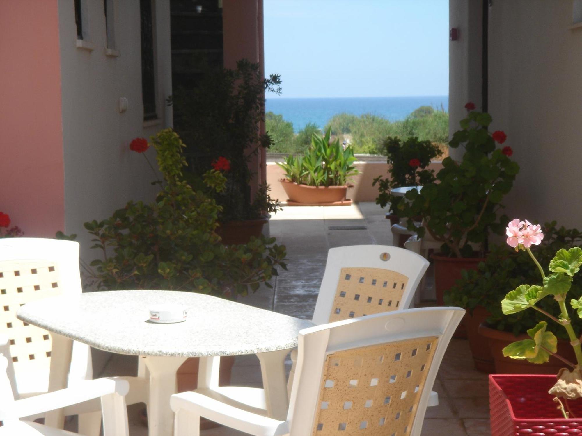 Rapanianá Iliaktida Apartments מראה חיצוני תמונה