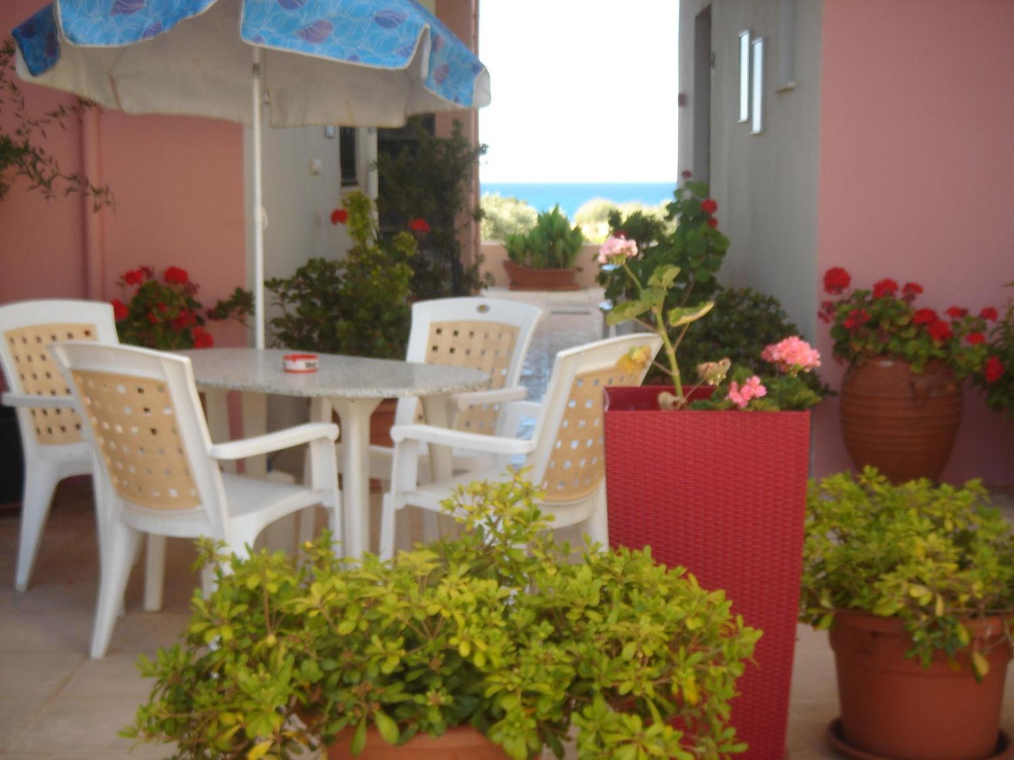 Rapanianá Iliaktida Apartments מראה חיצוני תמונה