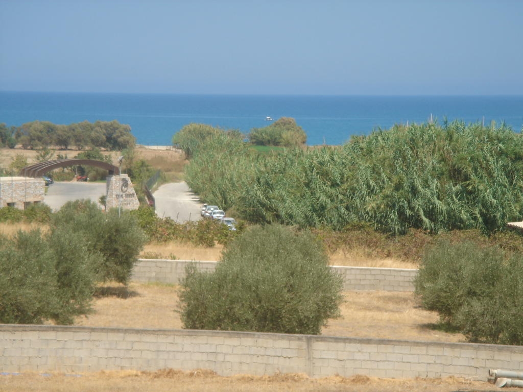 Rapanianá Iliaktida Apartments מראה חיצוני תמונה
